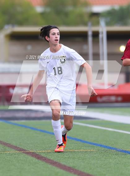 Thumbnail 1 in Oaks Christian vs. Calabasas photogallery.