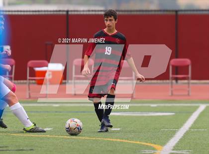Thumbnail 2 in Oaks Christian vs. Calabasas photogallery.