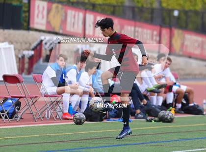 Thumbnail 3 in Oaks Christian vs. Calabasas photogallery.
