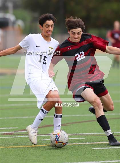 Thumbnail 2 in Oaks Christian vs. Calabasas photogallery.