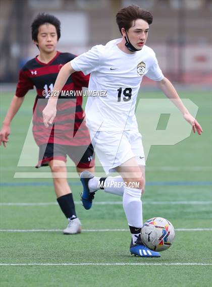 Thumbnail 3 in Oaks Christian vs. Calabasas photogallery.