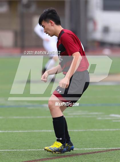 Thumbnail 2 in Oaks Christian vs. Calabasas photogallery.
