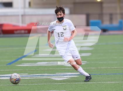 Thumbnail 3 in Oaks Christian vs. Calabasas photogallery.