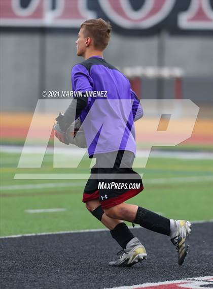 Thumbnail 3 in Oaks Christian vs. Calabasas photogallery.