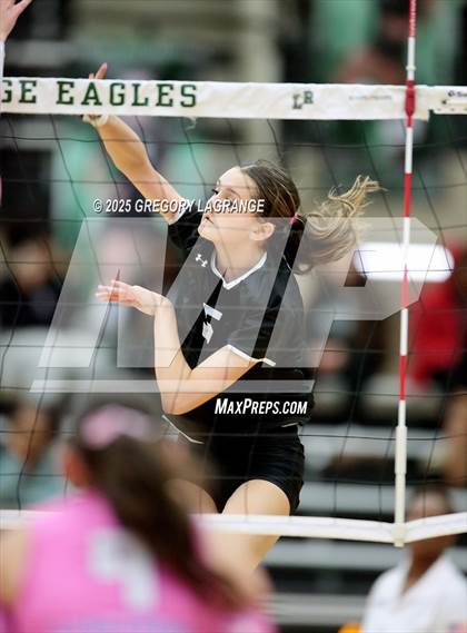 Thumbnail 3 in Weatherford vs Lake Ridge photogallery.
