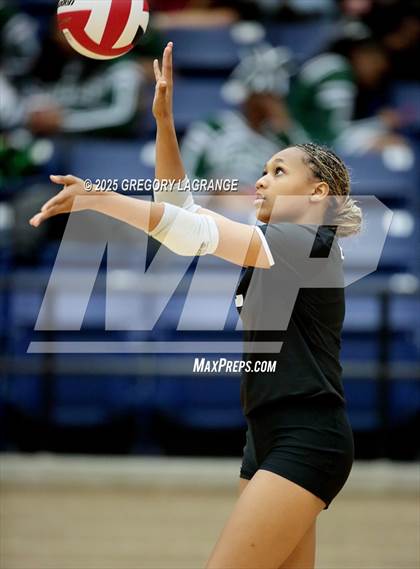 Thumbnail 3 in Weatherford vs Lake Ridge photogallery.