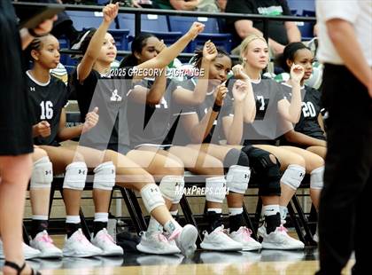 Thumbnail 3 in Weatherford vs Lake Ridge photogallery.