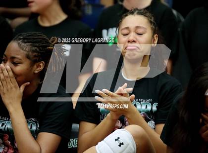 Thumbnail 2 in Weatherford vs Lake Ridge photogallery.