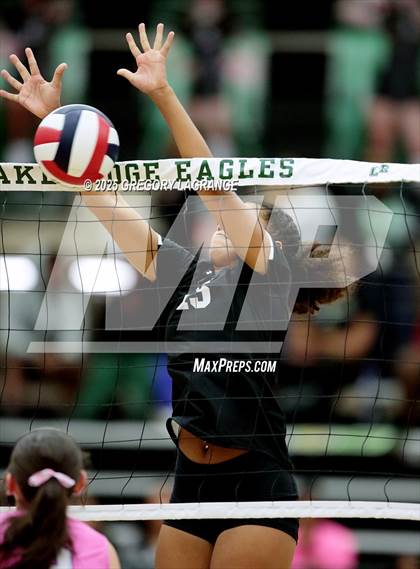 Thumbnail 1 in Weatherford vs Lake Ridge photogallery.