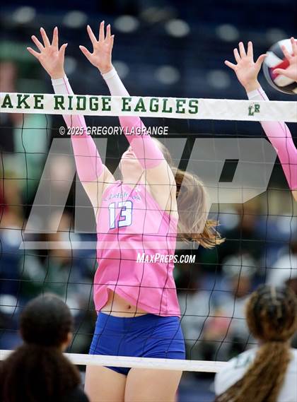 Thumbnail 3 in Weatherford vs Lake Ridge photogallery.