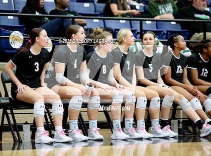 Thumbnail 2 in Weatherford vs Lake Ridge photogallery.