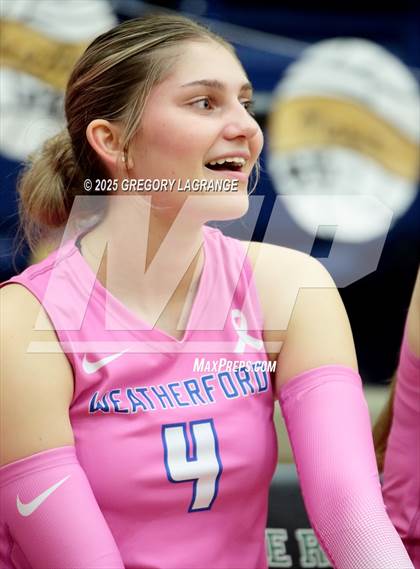 Thumbnail 2 in Weatherford vs Lake Ridge photogallery.