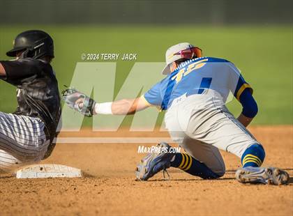 Thumbnail 2 in Bishop Amat @ Servite photogallery.