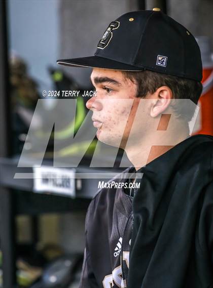 Thumbnail 3 in Bishop Amat @ Servite photogallery.