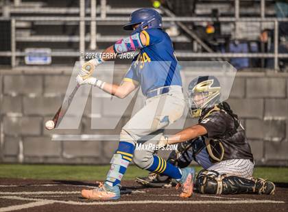Thumbnail 1 in Bishop Amat @ Servite photogallery.