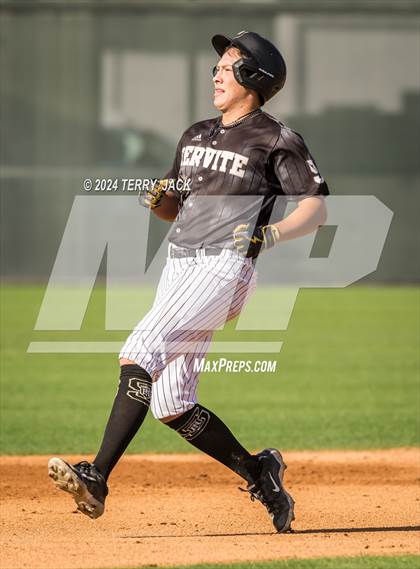 Thumbnail 2 in Bishop Amat @ Servite photogallery.