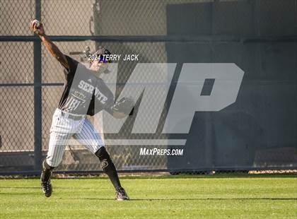 Thumbnail 2 in Bishop Amat @ Servite photogallery.