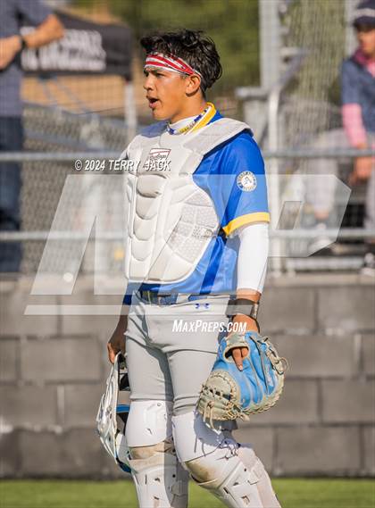 Thumbnail 2 in Bishop Amat @ Servite photogallery.