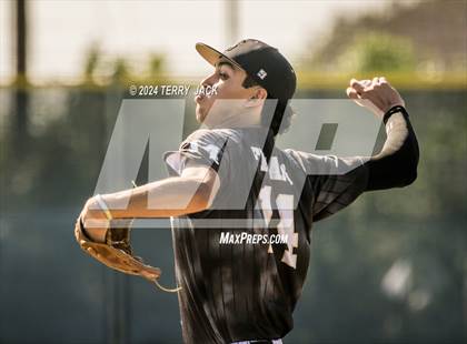 Thumbnail 1 in Bishop Amat @ Servite photogallery.