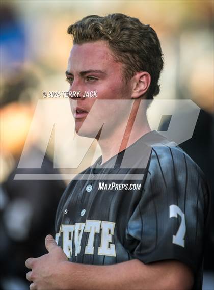 Thumbnail 1 in Bishop Amat @ Servite photogallery.