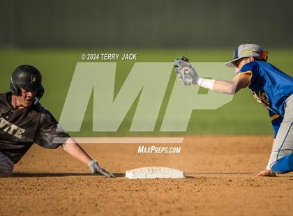 Thumbnail 3 in Bishop Amat @ Servite photogallery.