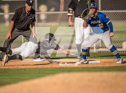 Thumbnail 1 in Bishop Amat @ Servite photogallery.