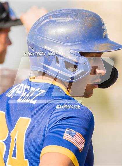 Thumbnail 3 in Bishop Amat @ Servite photogallery.