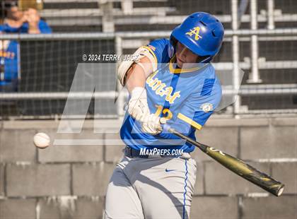 Thumbnail 2 in Bishop Amat @ Servite photogallery.