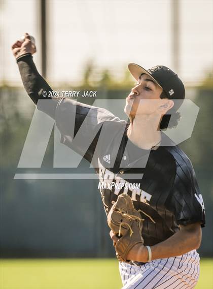 Thumbnail 3 in Bishop Amat @ Servite photogallery.