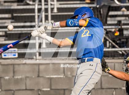 Thumbnail 3 in Bishop Amat @ Servite photogallery.