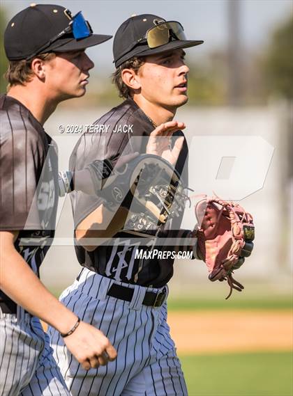 Thumbnail 1 in Bishop Amat @ Servite photogallery.