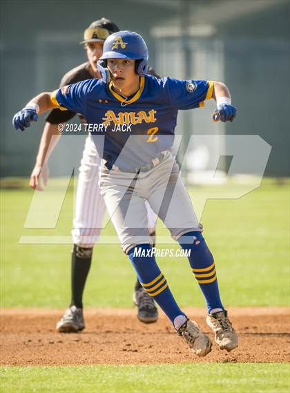 Thumbnail 2 in Bishop Amat @ Servite photogallery.
