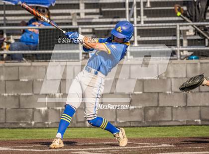 Thumbnail 2 in Bishop Amat @ Servite photogallery.