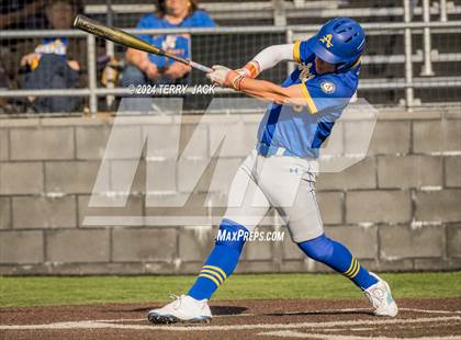 Thumbnail 2 in Bishop Amat @ Servite photogallery.