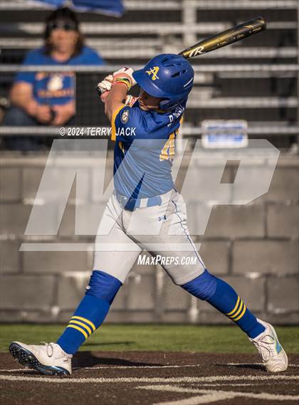 Thumbnail 1 in Bishop Amat @ Servite photogallery.