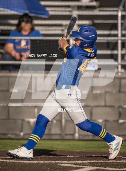 Thumbnail 3 in Bishop Amat @ Servite photogallery.