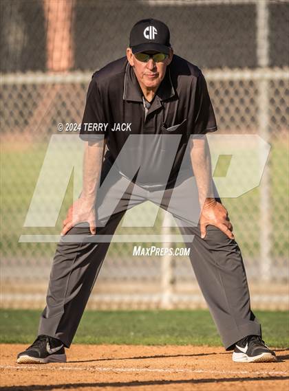 Thumbnail 3 in Bishop Amat @ Servite photogallery.