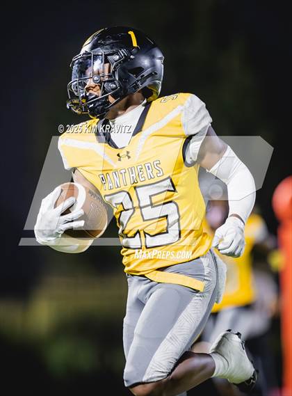 Thumbnail 2 in Hewlett Sports Academy @ St. Frances Academy photogallery.