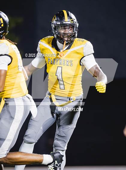 Thumbnail 2 in Hewlett Sports Academy @ St. Frances Academy photogallery.