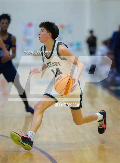 Thumbnail 1 in Indian River @ Hickory photogallery.
