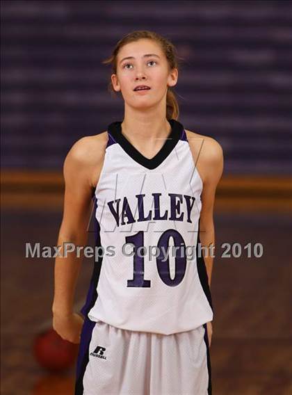 Thumbnail 2 in Andover @ Valley Center photogallery.