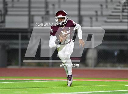 Thumbnail 3 in Columbus vs Troy (UIL 3A D1 Football Bi District) photogallery.