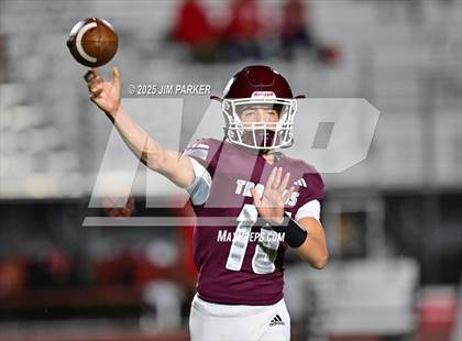 Thumbnail 3 in Columbus vs Troy (UIL 3A D1 Football Bi District) photogallery.