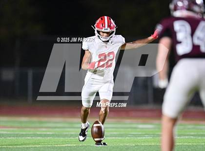 Thumbnail 3 in Columbus vs Troy (UIL 3A D1 Football Bi District) photogallery.