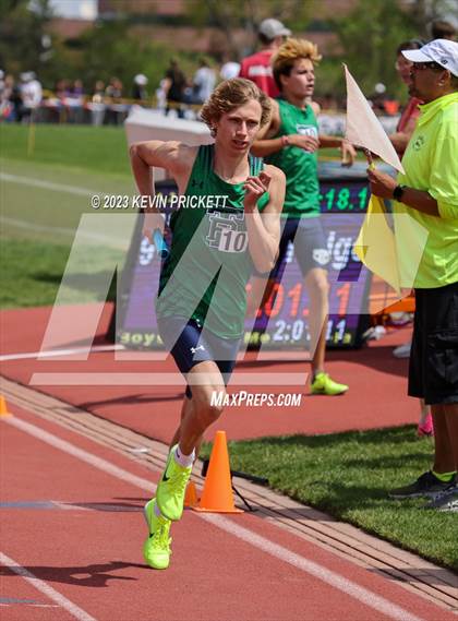 Thumbnail 2 in CHSAA Track and Field 5A Championships (Boys 4x800m Relay) photogallery.