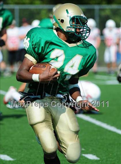 Thumbnail 2 in JV: Branford @ Notre Dame photogallery.