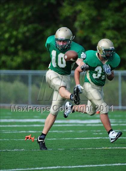 Thumbnail 3 in JV: Branford @ Notre Dame photogallery.
