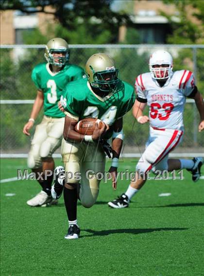 Thumbnail 3 in JV: Branford @ Notre Dame photogallery.