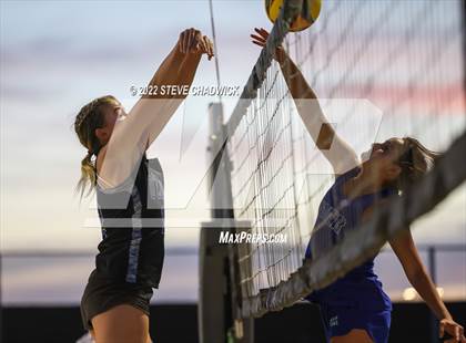 Thumbnail 2 in O'Connor vs Xavier @ Casteel  (AIA Division I Pairs Final) photogallery.