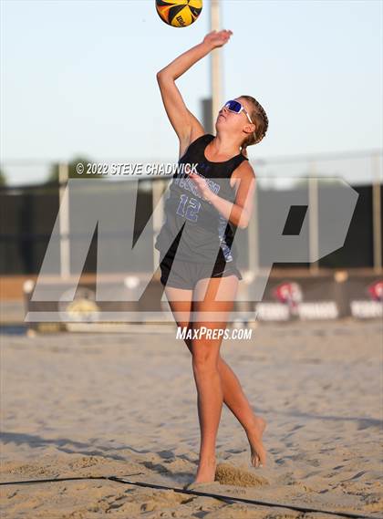 Thumbnail 2 in O'Connor vs Xavier @ Casteel  (AIA Division I Pairs Final) photogallery.